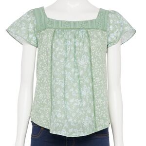 Rewind juniors square neck flutter sleeve top medium